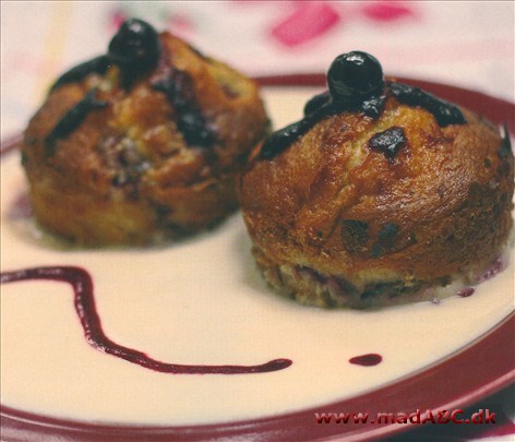 Clafoutis med Crème Anglaise cupcakes