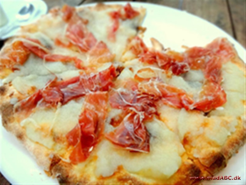 Pizza med gorgonzola