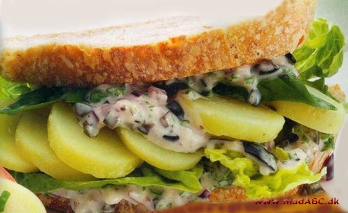 Sandwich med nye kartofler og olivenmayonnaise