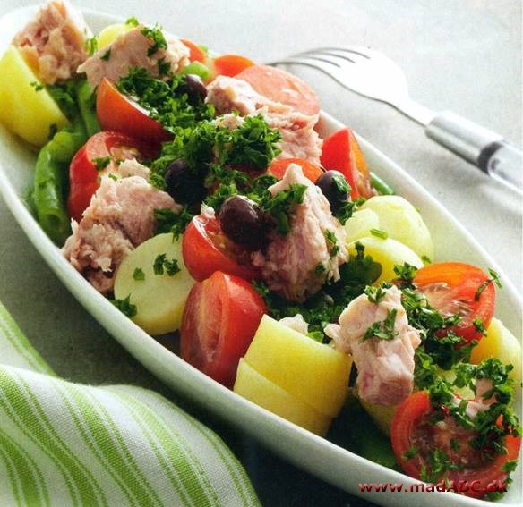 Salat med tunfisk