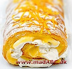 Abrikosroulade Abrikosroulade er et dejligt alternative til de klassiske roulader, som har den naturlige sødme fra Abrikoser
