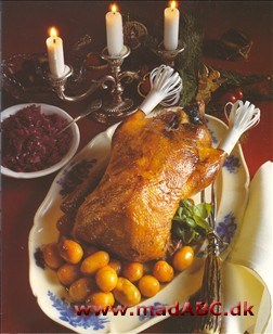 Andesteg med svesker og æbler - Marie's Andesteg med svesker og æbler - Marie's