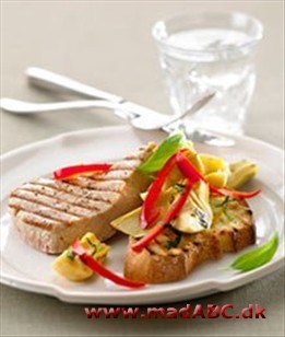 Artiskoksauté med seared tun Artiskoksauté med seared tun