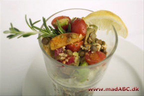 Avocado- og linsesalat Avocado- og linsesalat