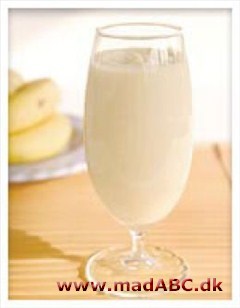 Banan-shake - milkshake med banan Denne bananmilkshake laves med både mælk og fløde, samt rom. Sidstnævnte kan naturligvis udelades. Serveres i et glas, der har været i fryseren.