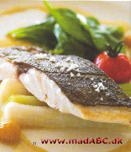 Denne ret er sydlanskinspireret og bars er da også en udbredt fisk i Middelhavet. Barsen serveres med grøntsager i koriander samt bouillabaisse, der er fiskesuppe. Velbekomme. 
