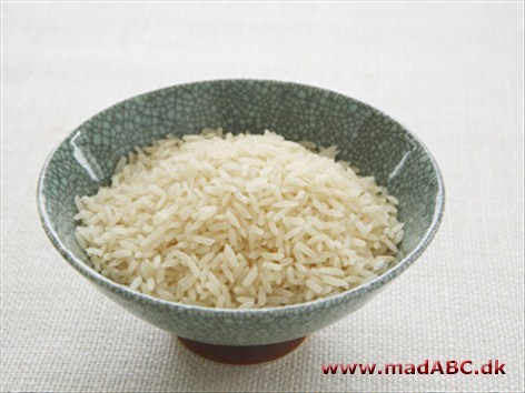 Basmatiris er aromatiske og langkornede ris, primært fra Nordindien. Risene kan sagtens laves i mikroovn. Husk at skyl dem grundigt inden brug og at de skal sættes i blød i mindst en halv time