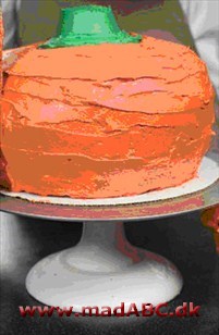 Hvis du vil have en sjov kage så prøv denne kage med birkes der bages som et græskar. For at gøre et større indtryk så prøv og så pynte kagen med græskarfarvet glasur. 