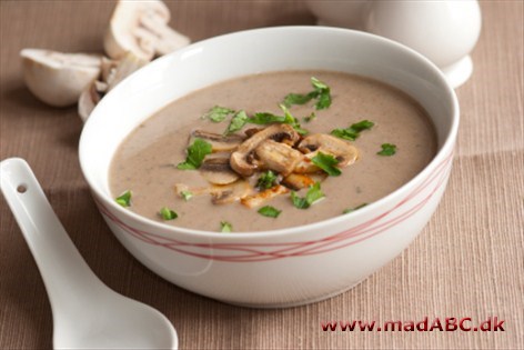Champignonsuppe med frisk chili Champignonsuppe med frisk chili