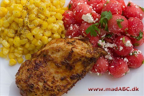 Chicken Cajun rødt, hvidt gult og brunt - friskt og lækkert - det er så godt at det kan spises hele året