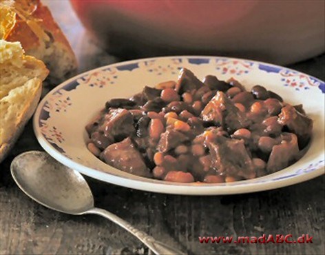 Chili con carne med gratinerede majschips