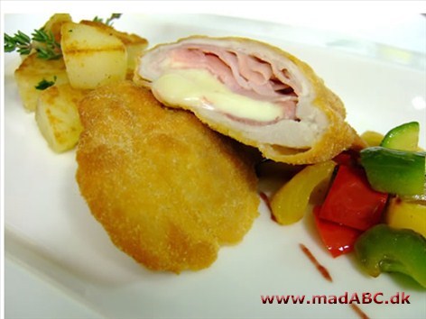 Cordon bleu + Enkel sveskesoufflé Cordon bleu + Enkel sveskesoufflé