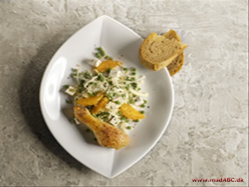 Couscoussalat med ost og appelsin