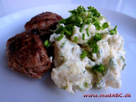 Frikadeller med kartoffelsalat