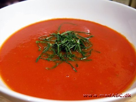 Fyldig tomatsuppe