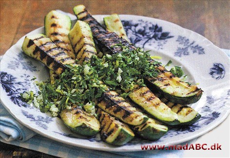 Grillede courgetter med gremolata Grillede courgetter med gremolata