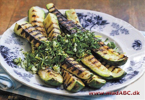 Grillede courgetter med gremolata