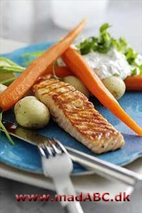 Grillstegt laks med brøndkarsecreme Grillstegt laks med brøndkarsecreme