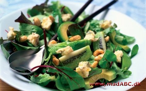 Grøn ostesalat med blåskimmelost Grøn ostesalat med blåskimmelost