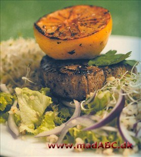 Kalvebøf med stegt citron og bulgursalat Kalvebøf med stegt citron og bulgursalat