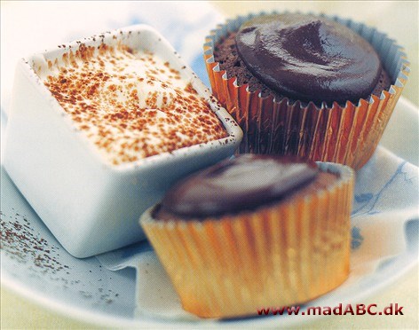 Klassiske med chokoladesmørcreme cupcakes