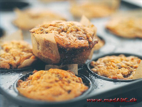 Klistrede toffee pudding cupcakes