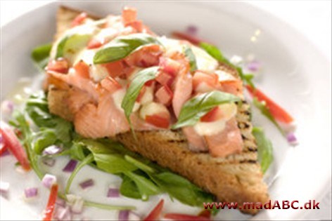Laksebruschetta Laksebruschetta