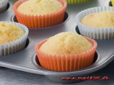 Hvis du vil undgå for meget sukker i dit bagværk, så prøv disse muffins lavet med sødemidlet Hermesetas. Disse muffins er lette at lave. Lækker snack til diabetikere. 