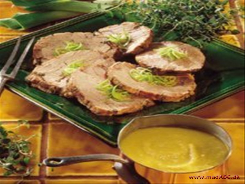 Nakkekam med grønsagspuré Nakkekam med grønsagspuré
