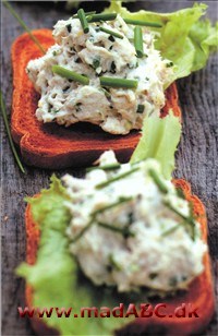 Nem og velsmagende letrøget fiskemousse Nem og velsmagende letrøget fiskemousse
