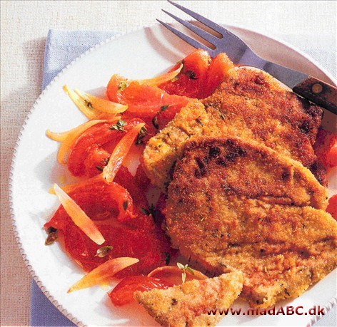 Oksebøffer, panerede + Rabarbergratin Mediterran nydelse: Urter krydrer panaden, timianblade krydrer tomaterne. Dansk nydelse: Rabarber karamelliseret i vanilje og gratineret med en luftigmasse - himlen være lovet for denne opskrift