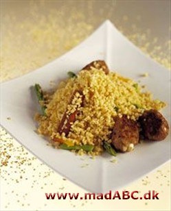 Oksefrikadeller og krydret bulgur Oksefrikadeller og krydret bulgur