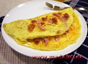 Omelet med bacon