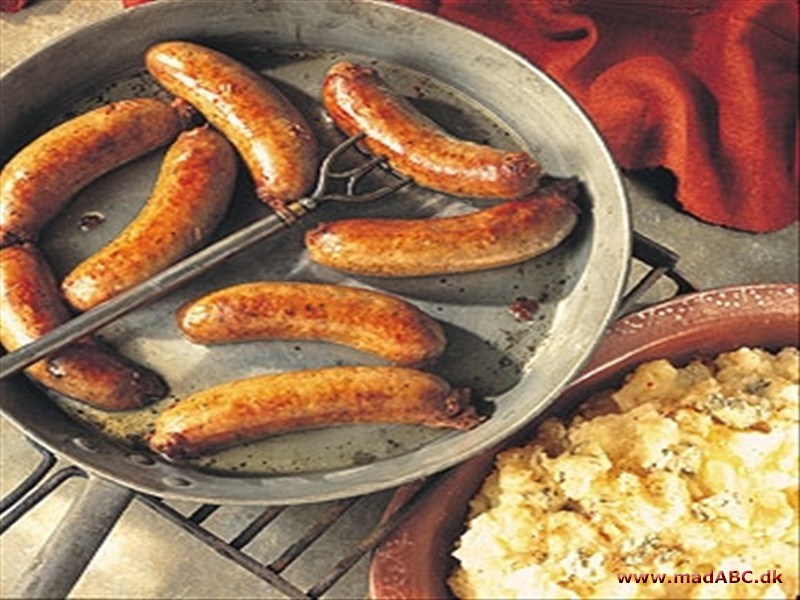 Pølser med kartoffel-sellerimos - Saucisses a la puree de celeri rave