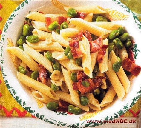 Ingen dansk-italiensk blanding, men en enkel og forførende pastaret. Nudelissimo! 