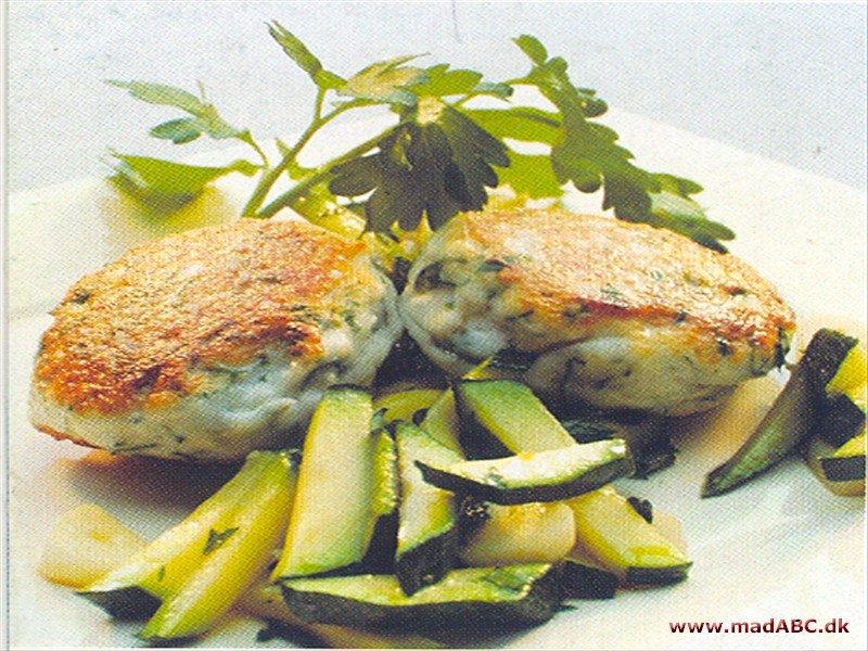 Pernilles fiskefrikadeller med courgette og krydderurter