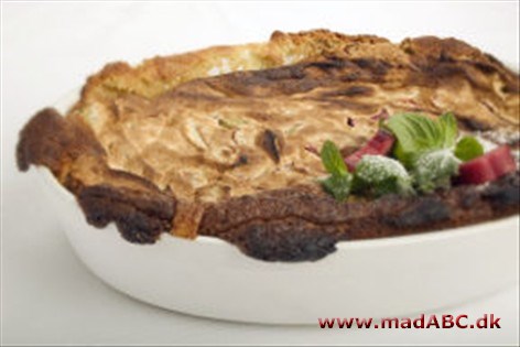 Rabarberkage med mandler Rabarberkage med mandler