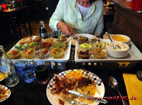 Risttafel med kalkun Risttafel med kalkun