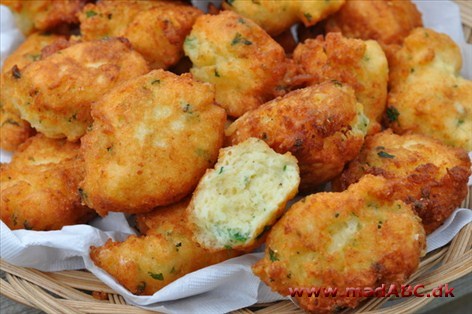 Rognfrikadeller med stuvet spinat Rognfrikadeller med stuvet spinat