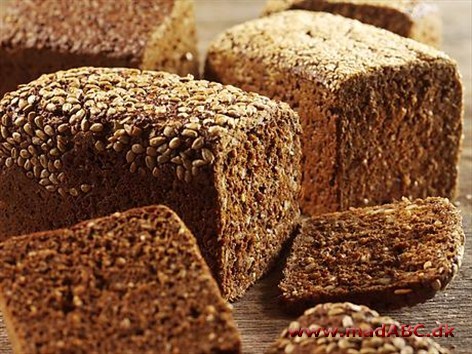Rugbrød Gammeldaws Det kræver god tid at lave godt brød, men det er alle grynene værd