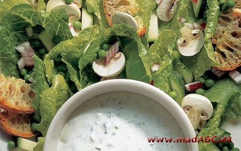 Salat med kapersdressing