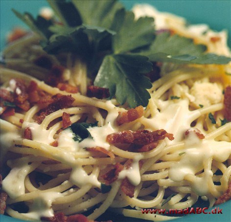 Spaghetti alla carbonara - Trangia