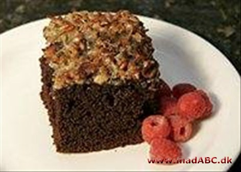 Tekage, Bentes Selvom der kagen hedder en tekage er der ikke te i kagen, men måske hedder den sådan fordi den smager godt til teen? Prøv den en til søndagskaffen eller teen en koldt vinterdag eller som dessert.