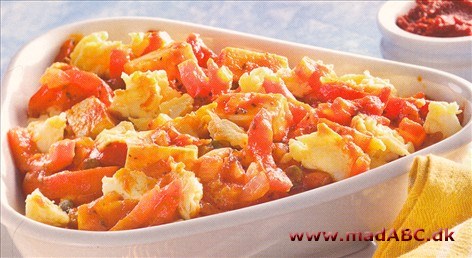 Tomatomelet med peberfrugter i tagine