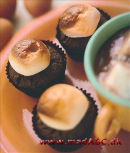 Varme chokolade og marshmallow cupcakes 