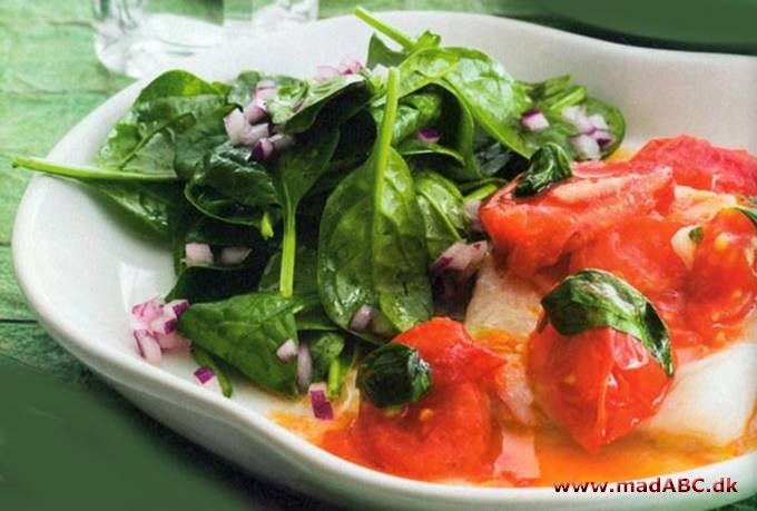 Bagt fisk med fennikelfrø og tomatsauce