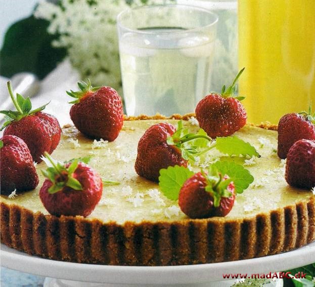 Cheesecake med hyldeblomster