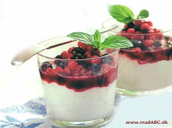 Yoghurt med bær