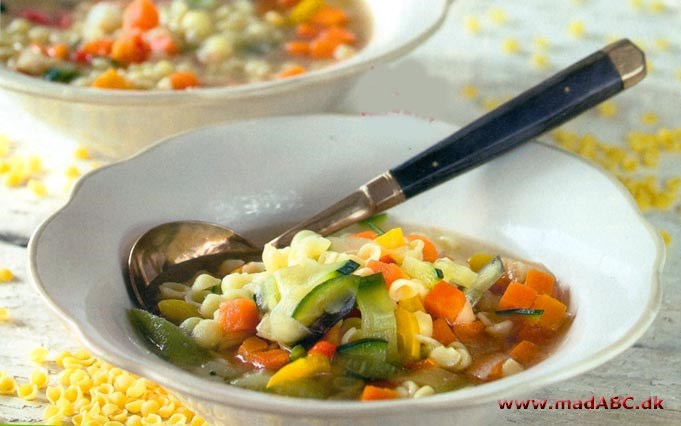 Grønsagssuppe med pasta