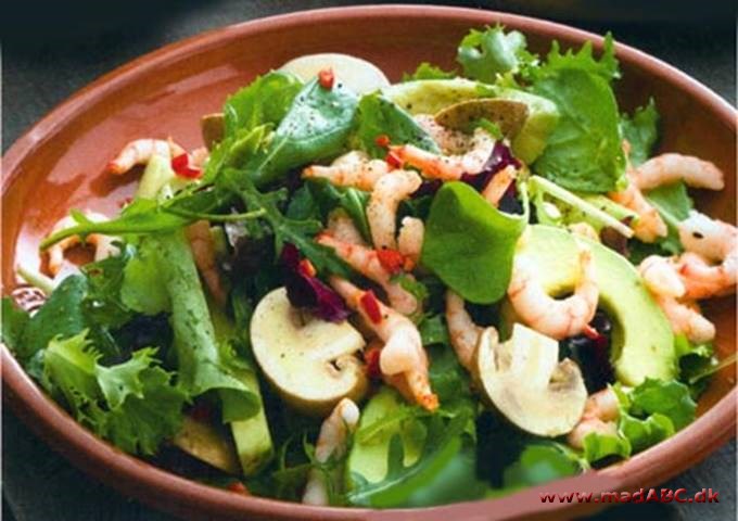 Salat med avocado og rejer